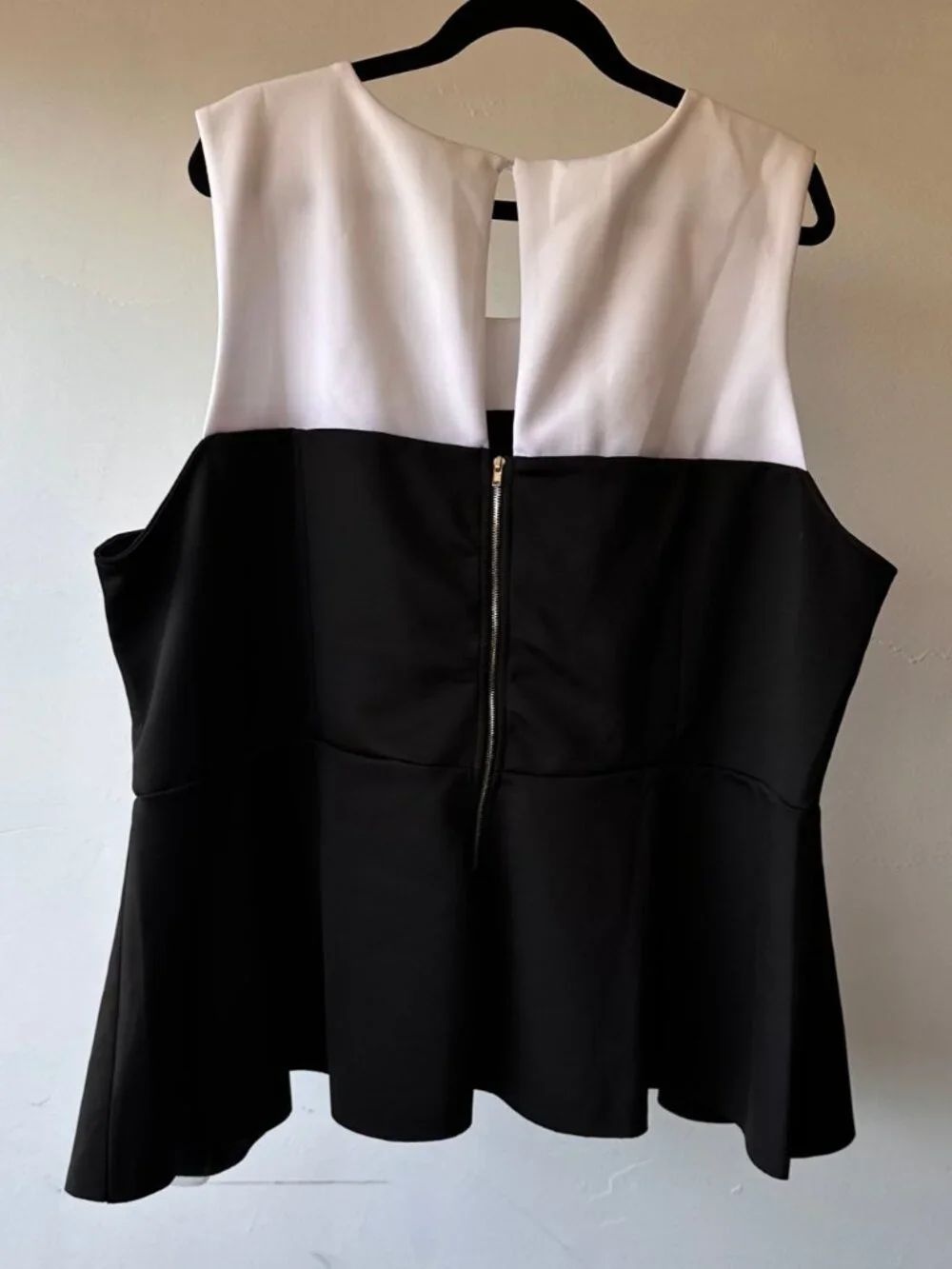 NWT Eloquiii Peplum Top  size 28 - Picture 2 of 3